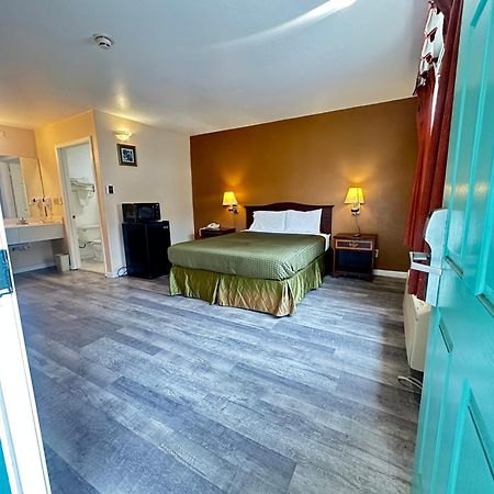 Royal Inn Вотсонвілл Екстер'єр фото